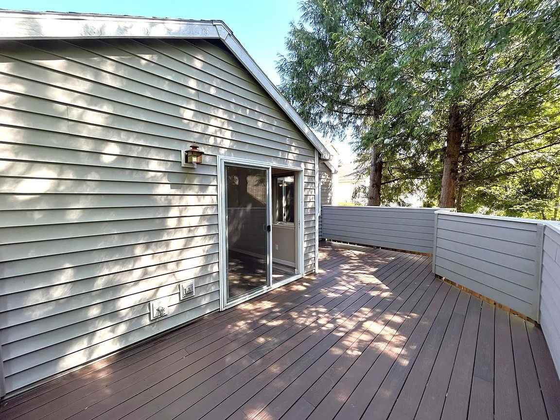 2179 Shane Way - Photo 2 of 20