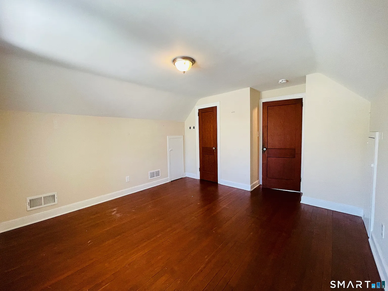 194 Washington Ave - Photo 4 of 7
