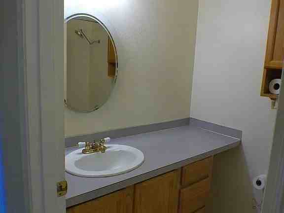 775 17th St Ne - Photo 3 of 29