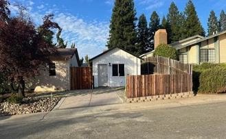 8303 Crestshire Cir - Photo 1 of 1