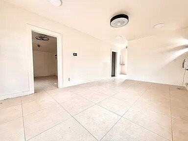 830 N Hagar St - Photo 2 of 10