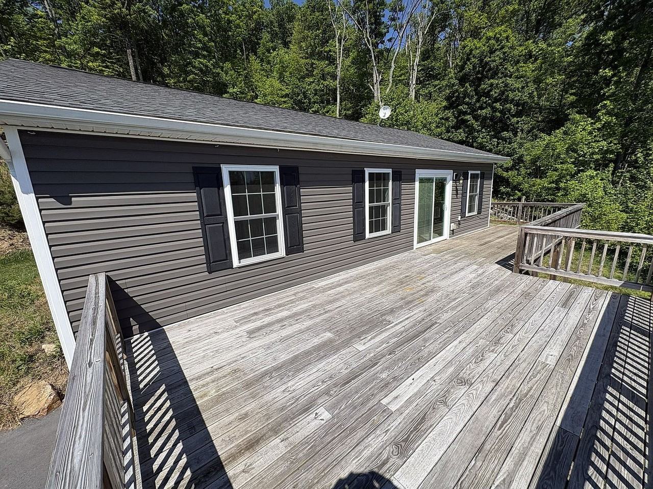 1270 Tecumseh Trl - Photo 4 of 15