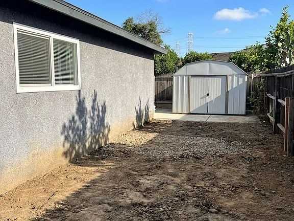 3115 W Santa Ana Ave - Photo 4 of 27
