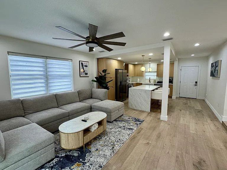 3405 W Rogers Ave - Photo 7 of 16