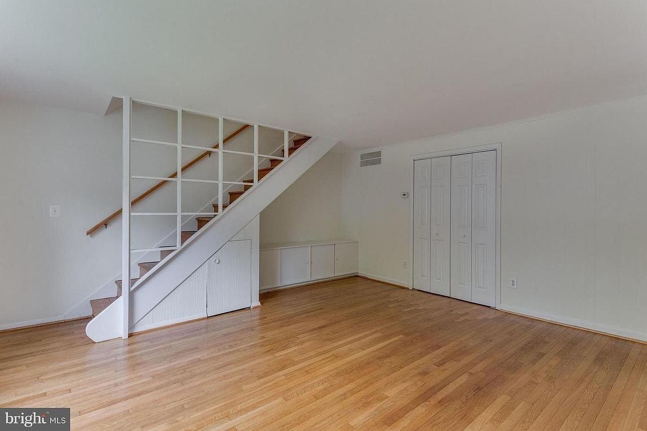4276 Allison Cir - Photo 3 of 15