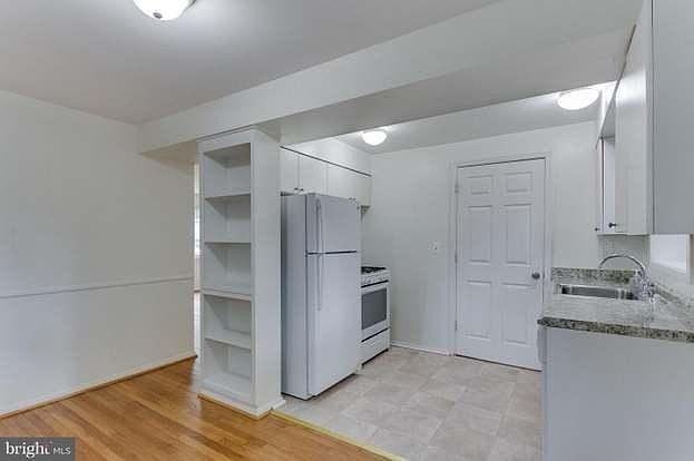 4276 Allison Cir - Photo 5 of 15