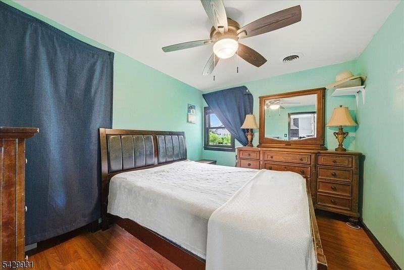 2225 Liberty St - Photo 7 of 9