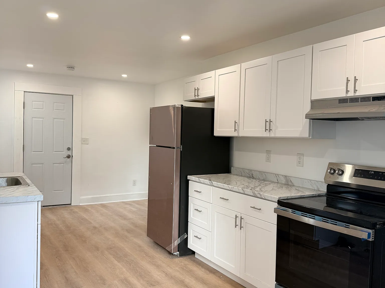 35 Main St Apt S - Photo 4 of 4