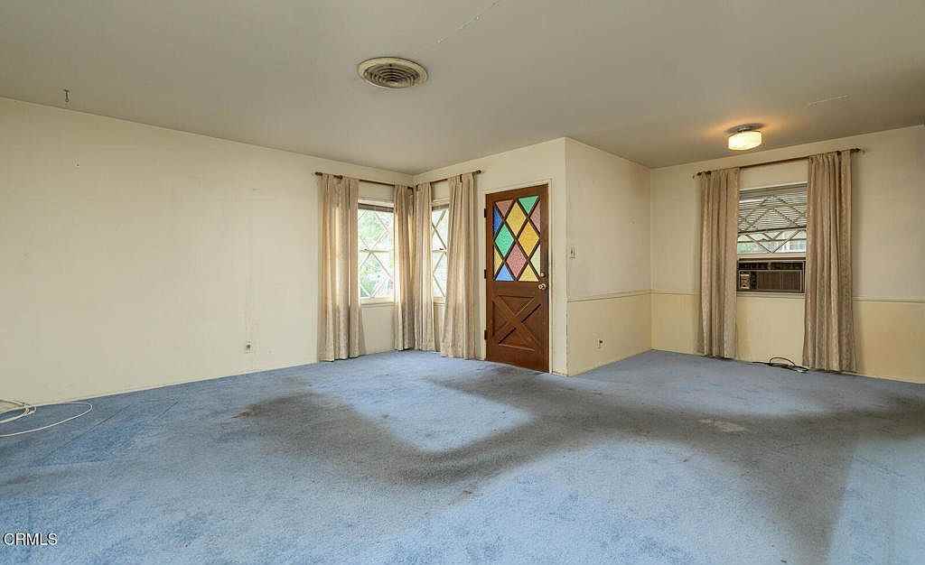 10611 Redmont Ave - Photo 3 of 7