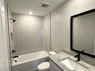 5745 Deep River Ave - Photo 3 of 12