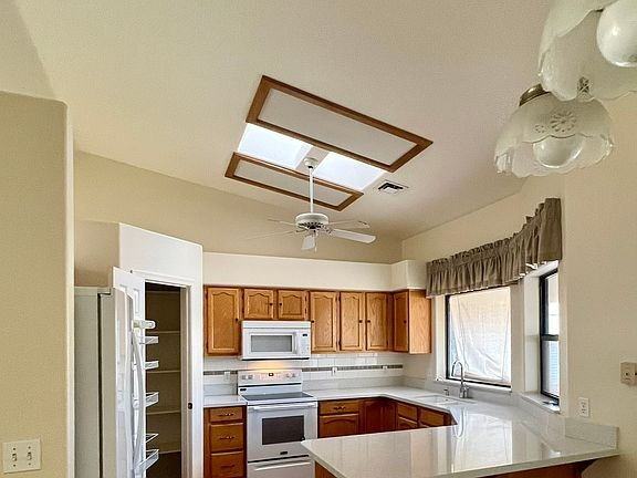 3314 Baysinger Dr - Photo 5 of 8