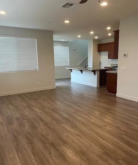 14643 Marquette Ave - Photo 3 of 14