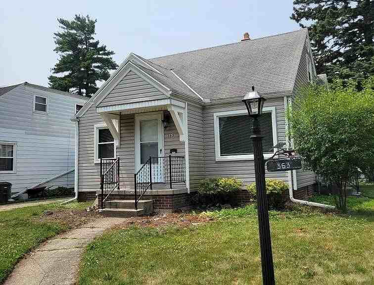 363 Kopernik Ave - Photo 4 of 14