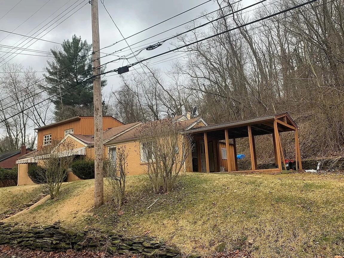 6037 Poketa Rd - Photo 2 of 3
