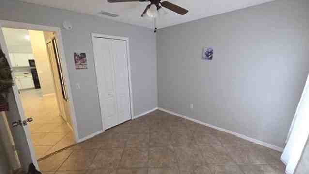 2527 Chatham Cir - Photo 4 of 17