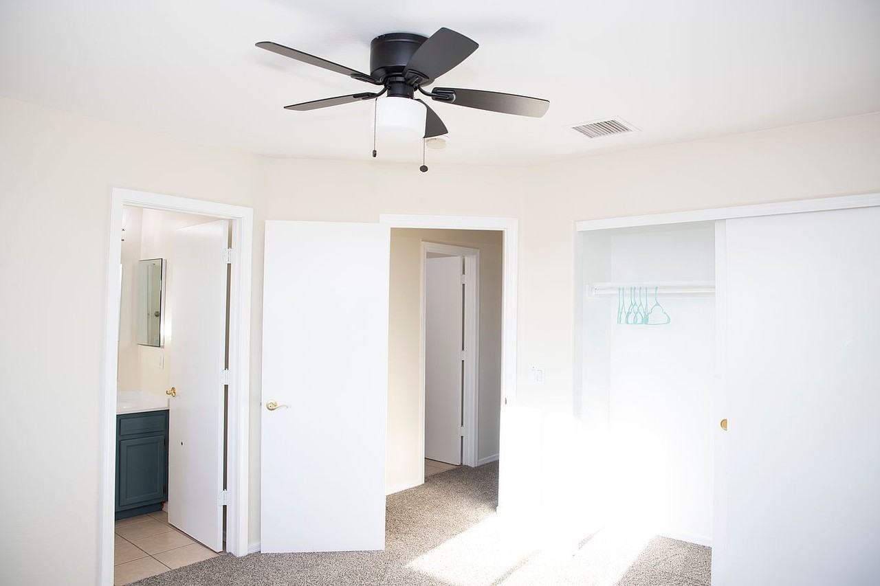 16015 S Yava Rd - Photo 7 of 15