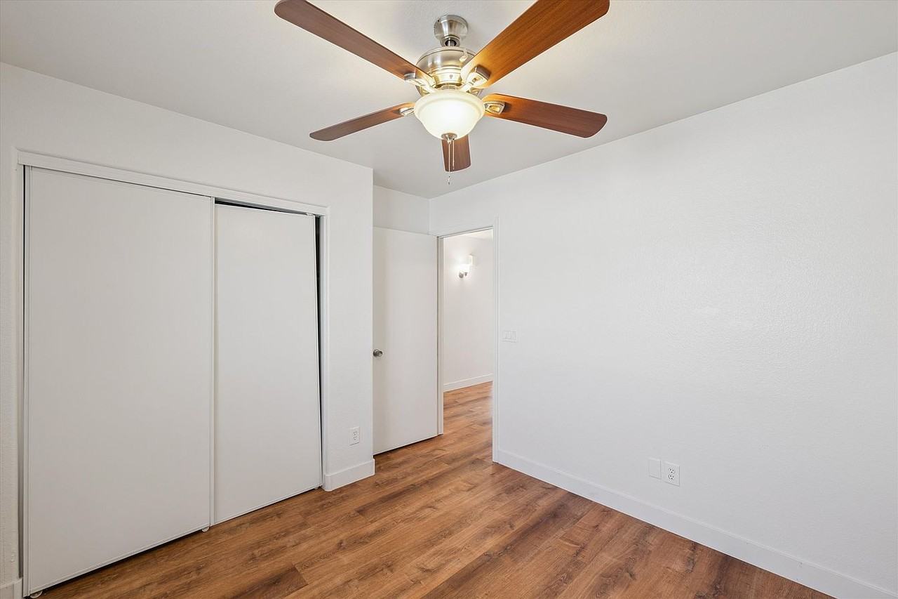 2233 W Alta Vista Rd - Photo 3 of 19