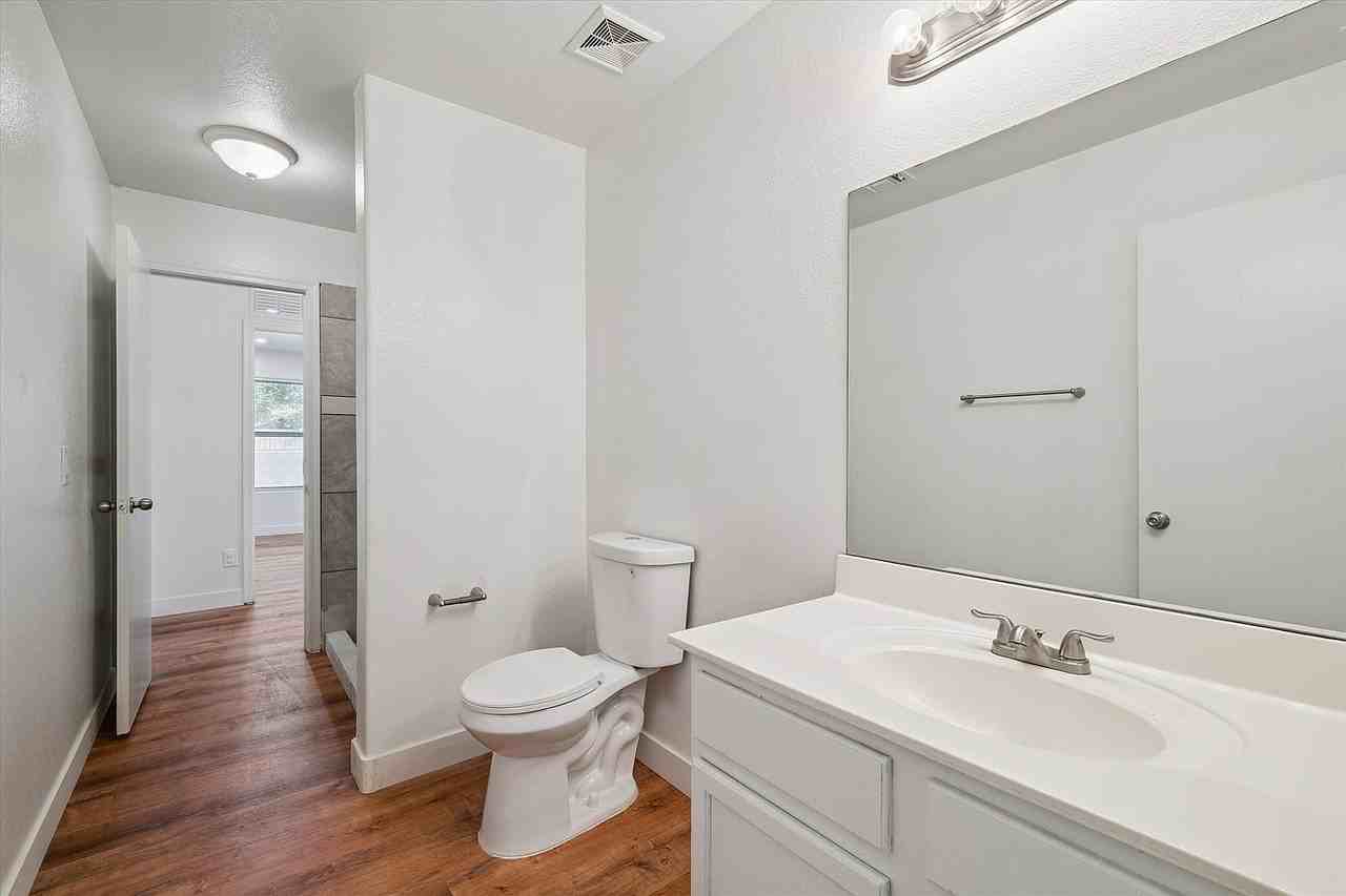 2233 W Alta Vista Rd - Photo 5 of 19