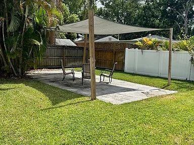 3609 E Royal Palm Cir - Photo 2 of 22