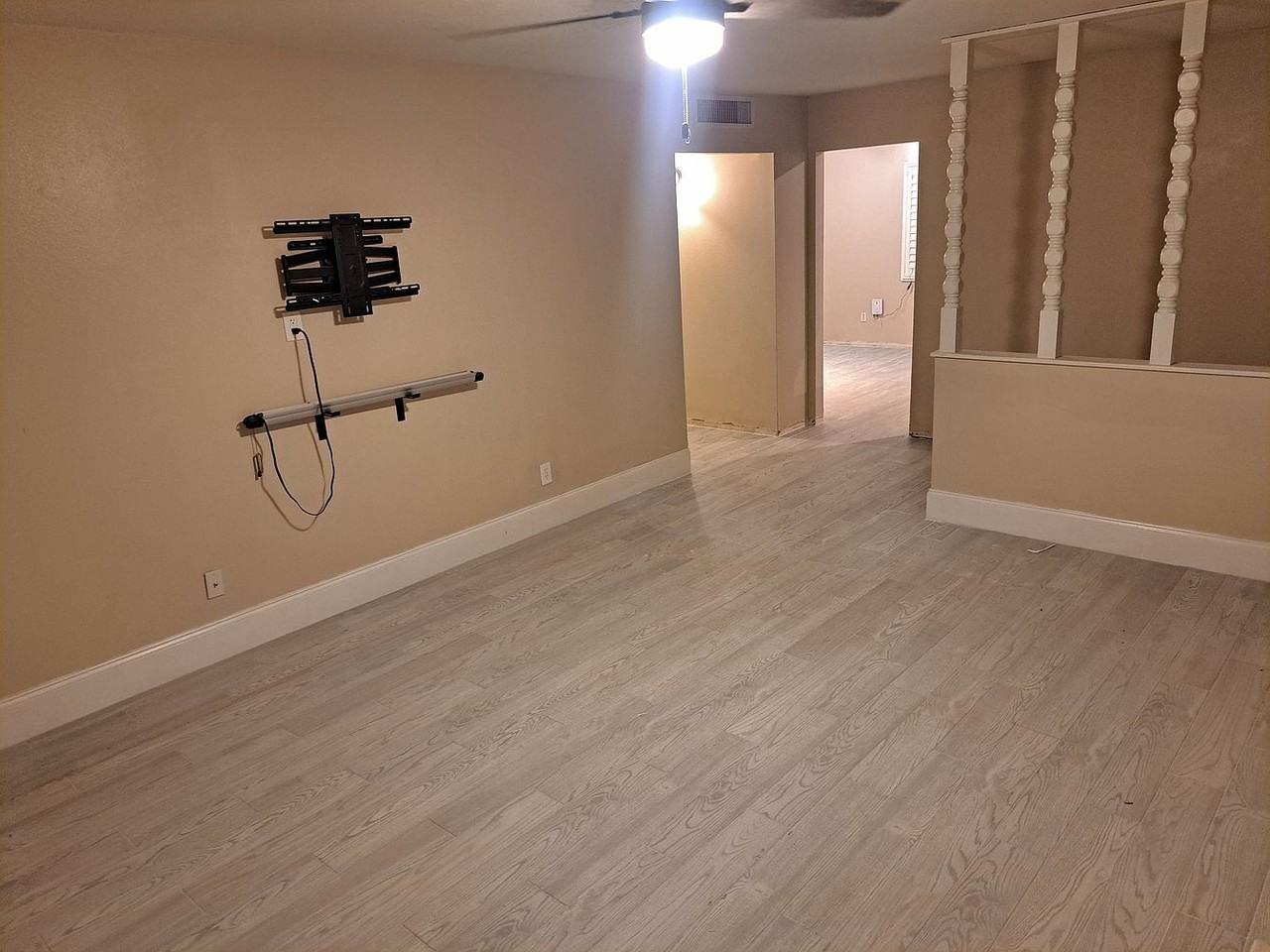 1705 N Trevor - Photo 3 of 14