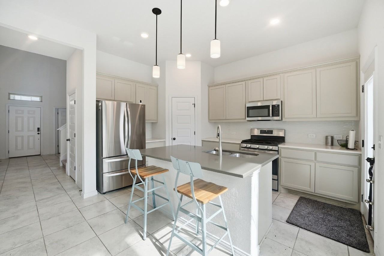 12901 Stanford Dr - Photo 7 of 15