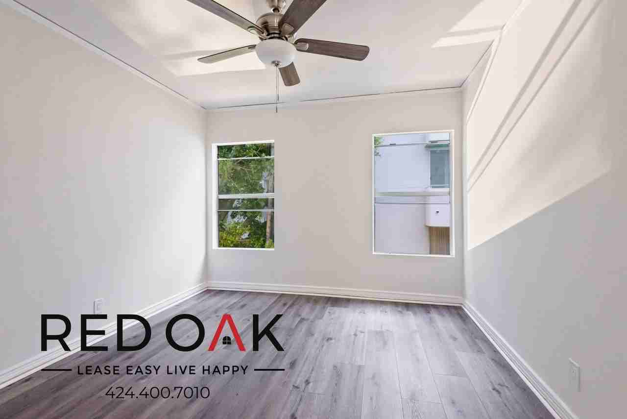 5146 Clinton St #5146-2 - Photo 3 of 14