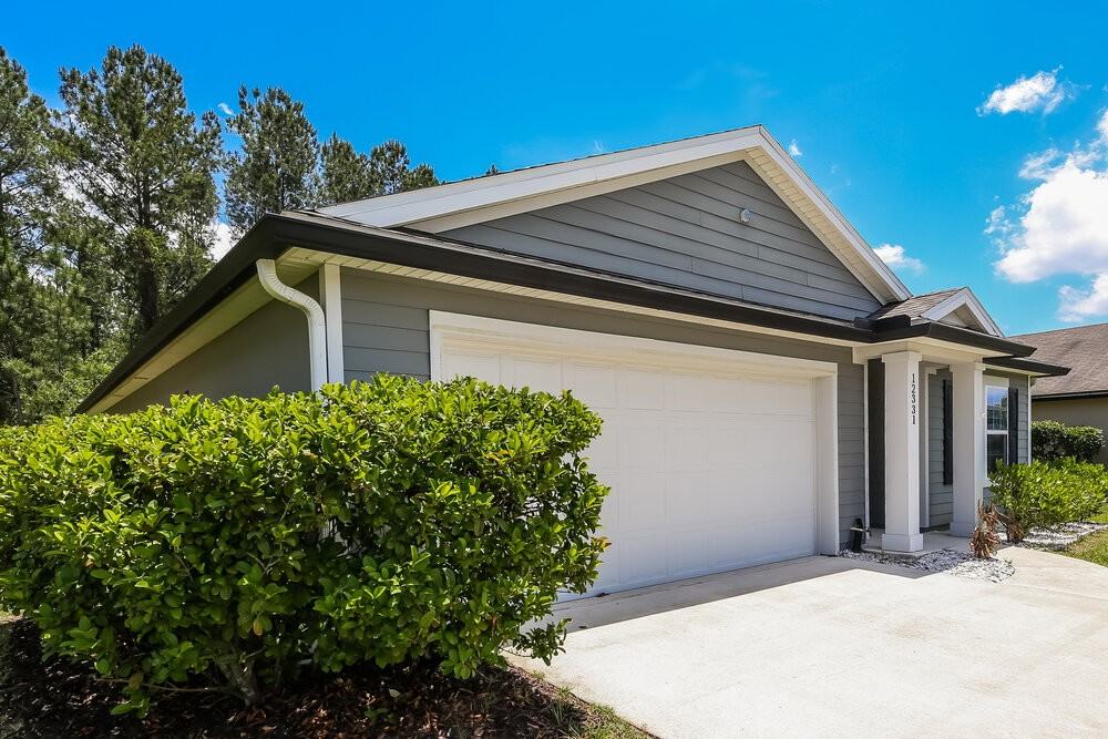 12331 Glimmer Way - Photo 3 of 16