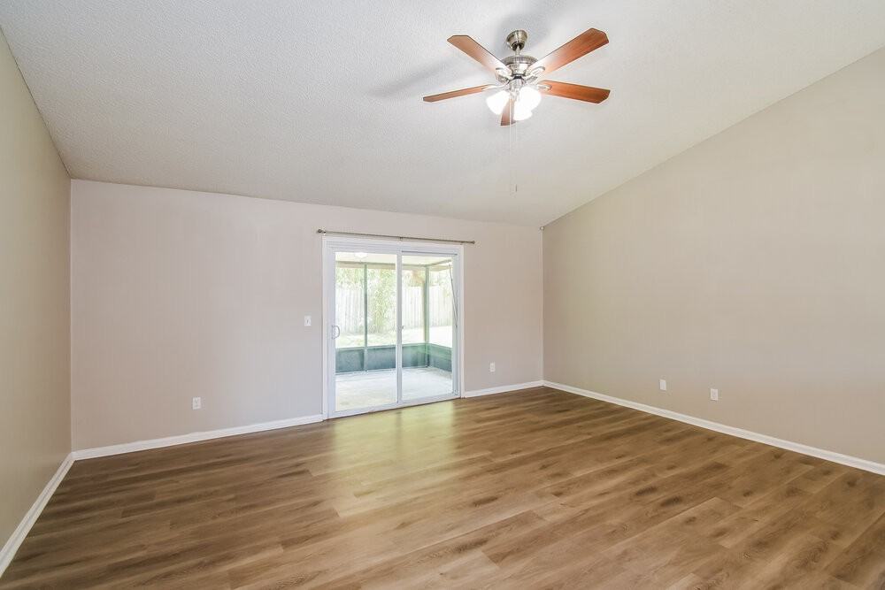 1338 Pawnee St - Photo 3 of 16