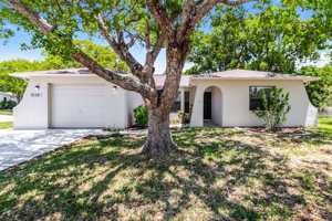 featured image of 9136 Lometa Ln