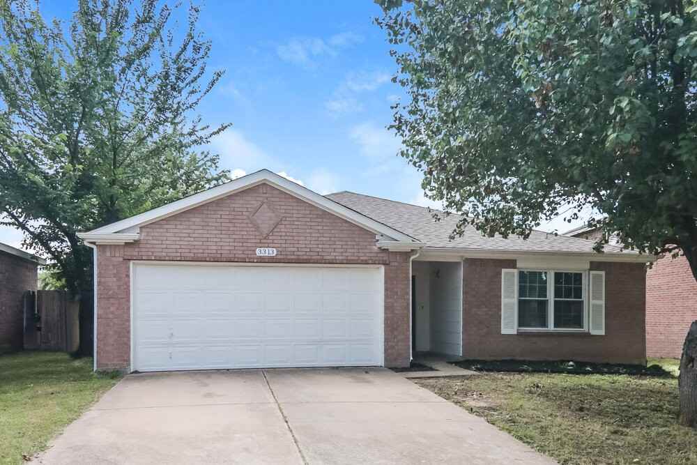 3313 Teasbend Ct - Photo 3 of 16