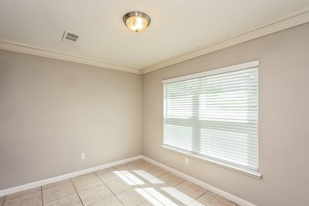 8916 Highland Orchard Dr - Photo 6 of 17
