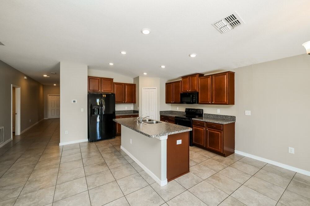 12623 Lemon Pepper Dr - Photo 4 of 16