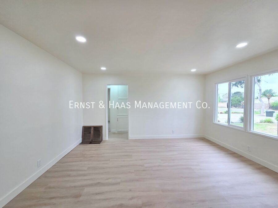 13418 Lynne Dr - Photo 5 of 22
