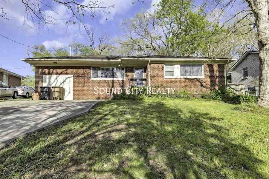6232 Henry Ford Dr - Photo 2 of 34