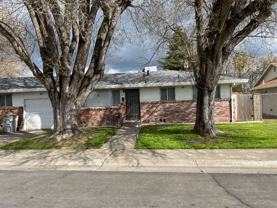 1041 Clarendon St - Photo 1 of 1