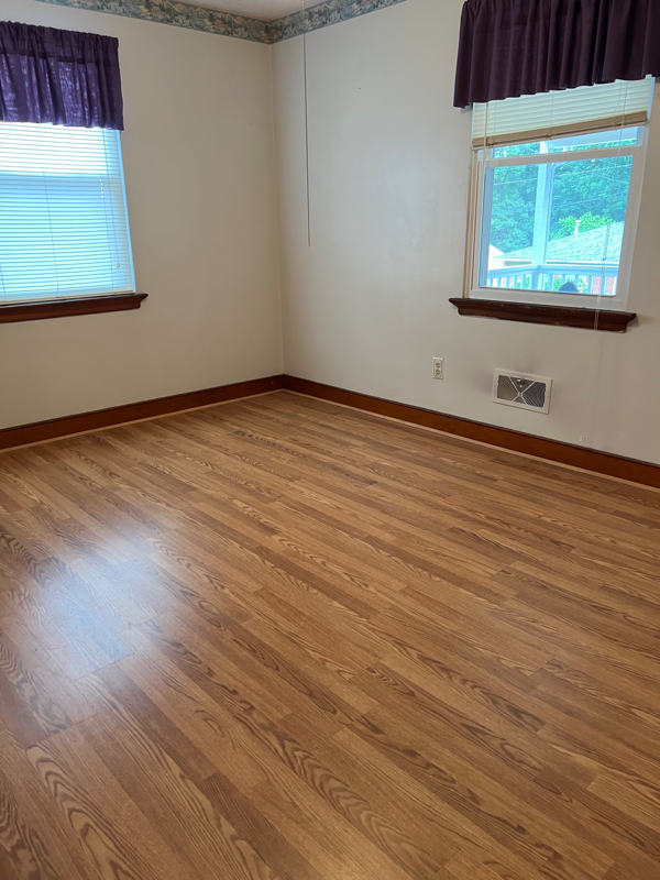 1505 Augusta St - Photo 6 of 14