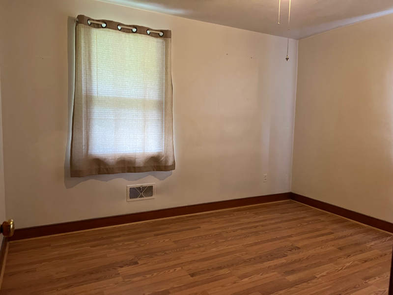 1505 Augusta St - Photo 7 of 14