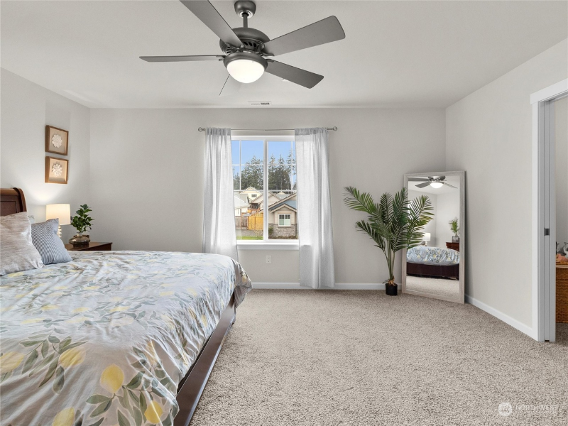 2212 Village St Ne - Photo 5 of 28