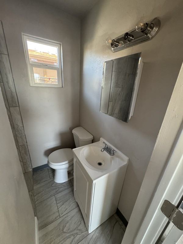 309 W 44th St - Photo 4 of 8