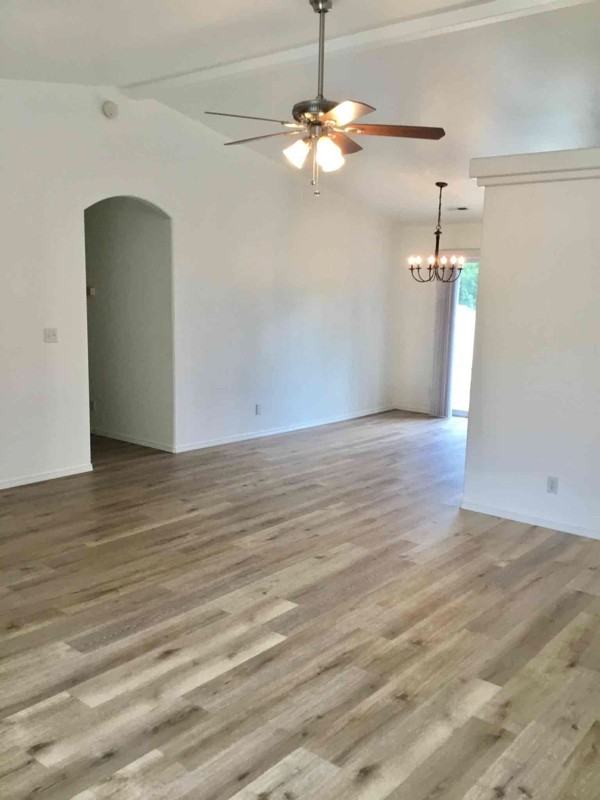 2917 W Versailles Dr - Photo 2 of 18