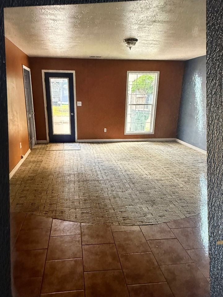 449 Center St Rear #B - Photo 2 of 7