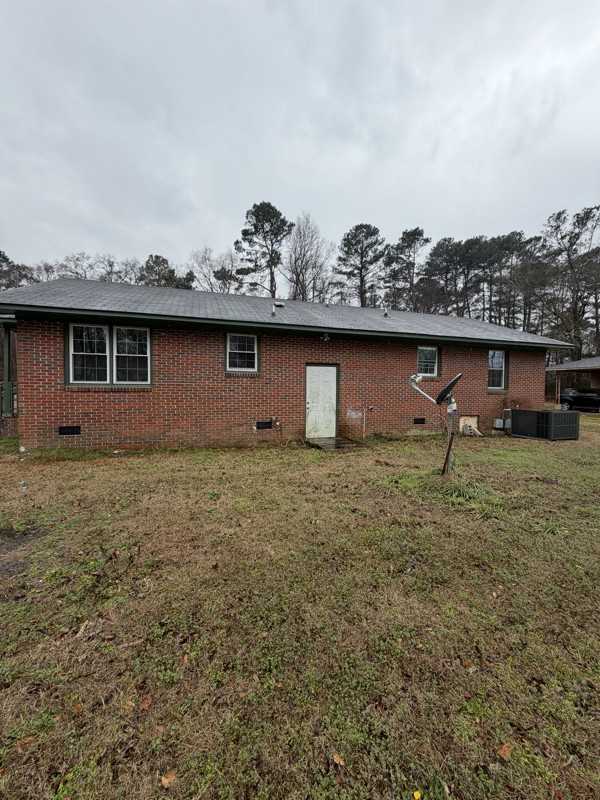 2141 Leavensworth Rd - Photo 2 of 13