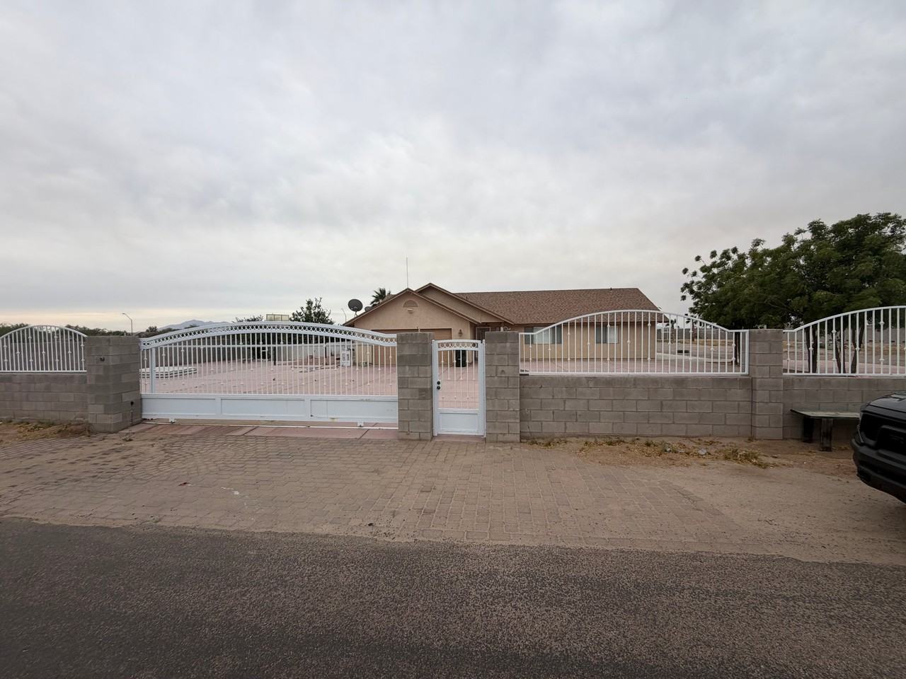 19435 W Melvin St - Photo 3 of 16