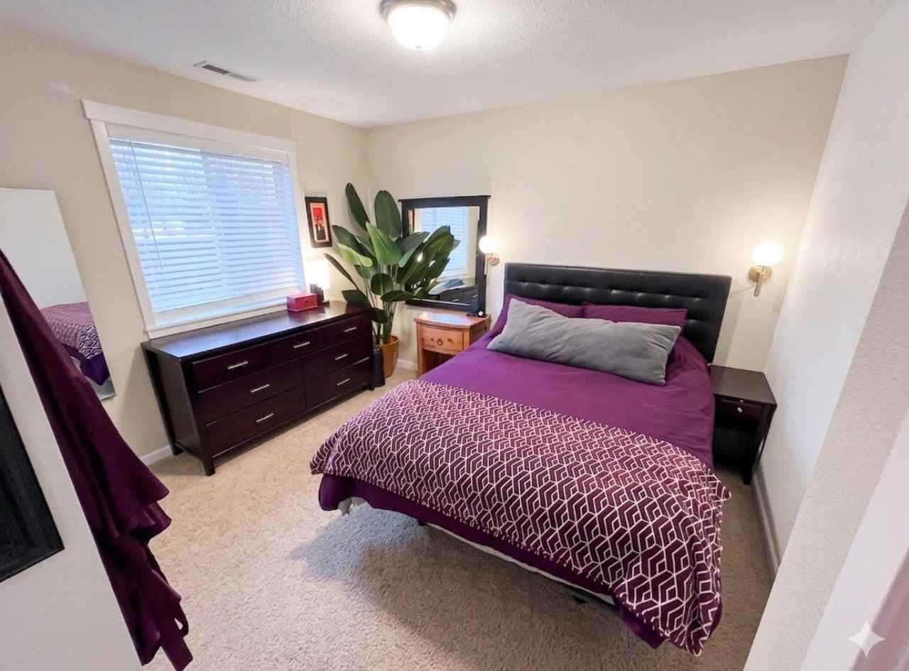 1828 Ne 1st Ave - Photo 2 of 9