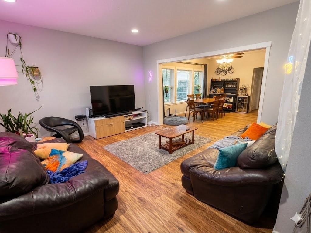 1828 Ne 1st Ave - Photo 6 of 9