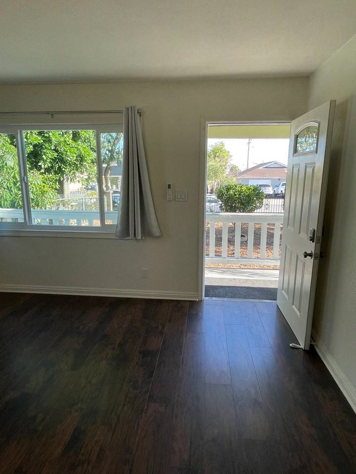 835 E Nocta St - Photo 4 of 14