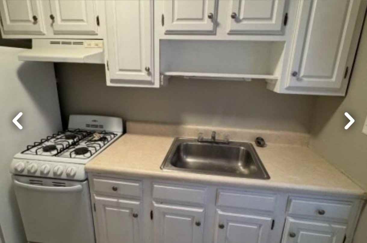 108 Bennett St #1 - Photo 4 of 10