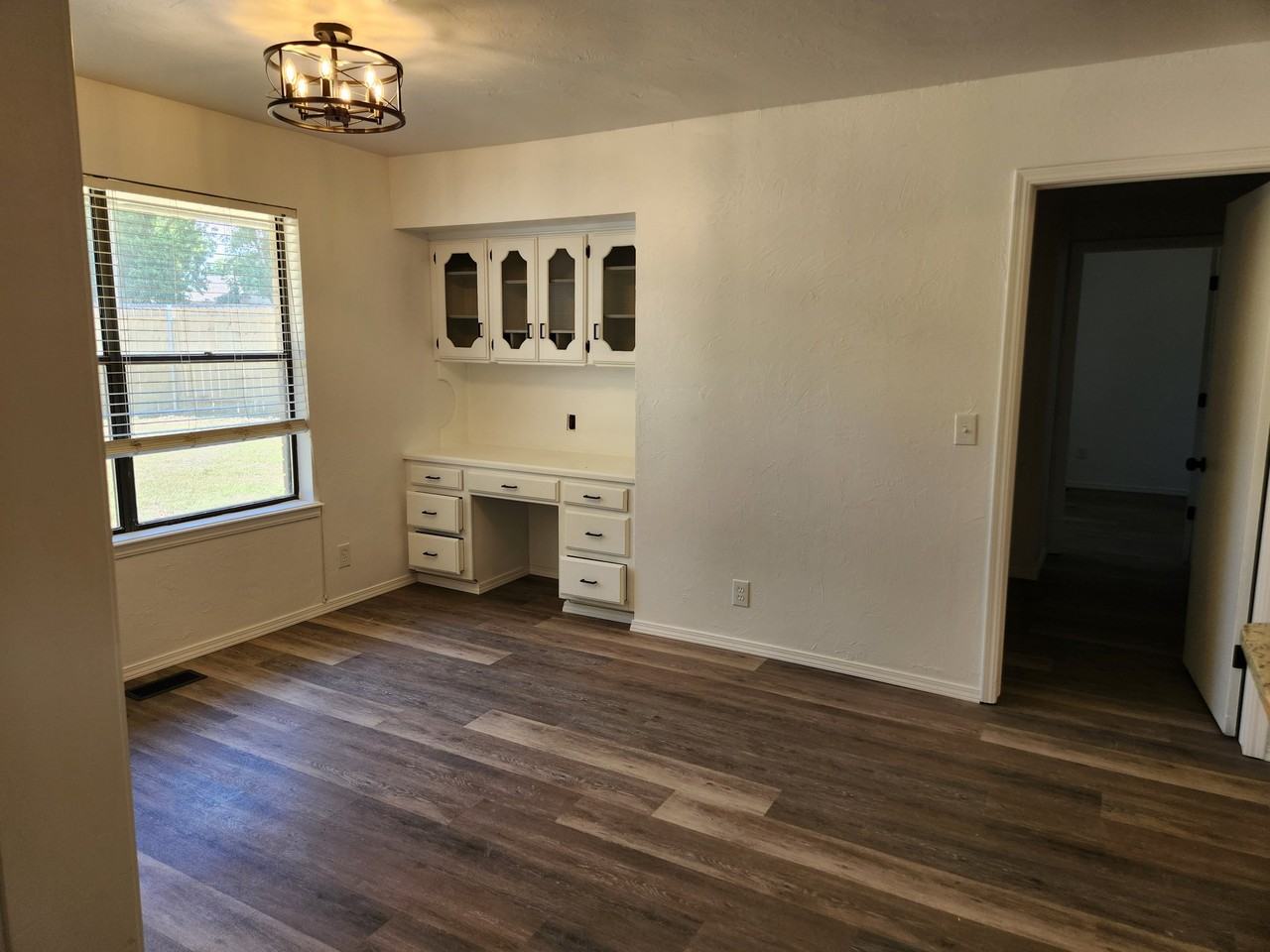 2301 Bent Trail Rd - Photo 6 of 19