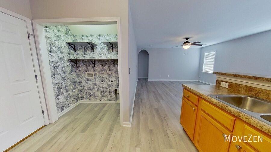 1347 Parkland Way - Photo 5 of 49