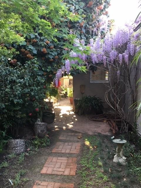 4 Valencia Dr - Photo 3 of 20